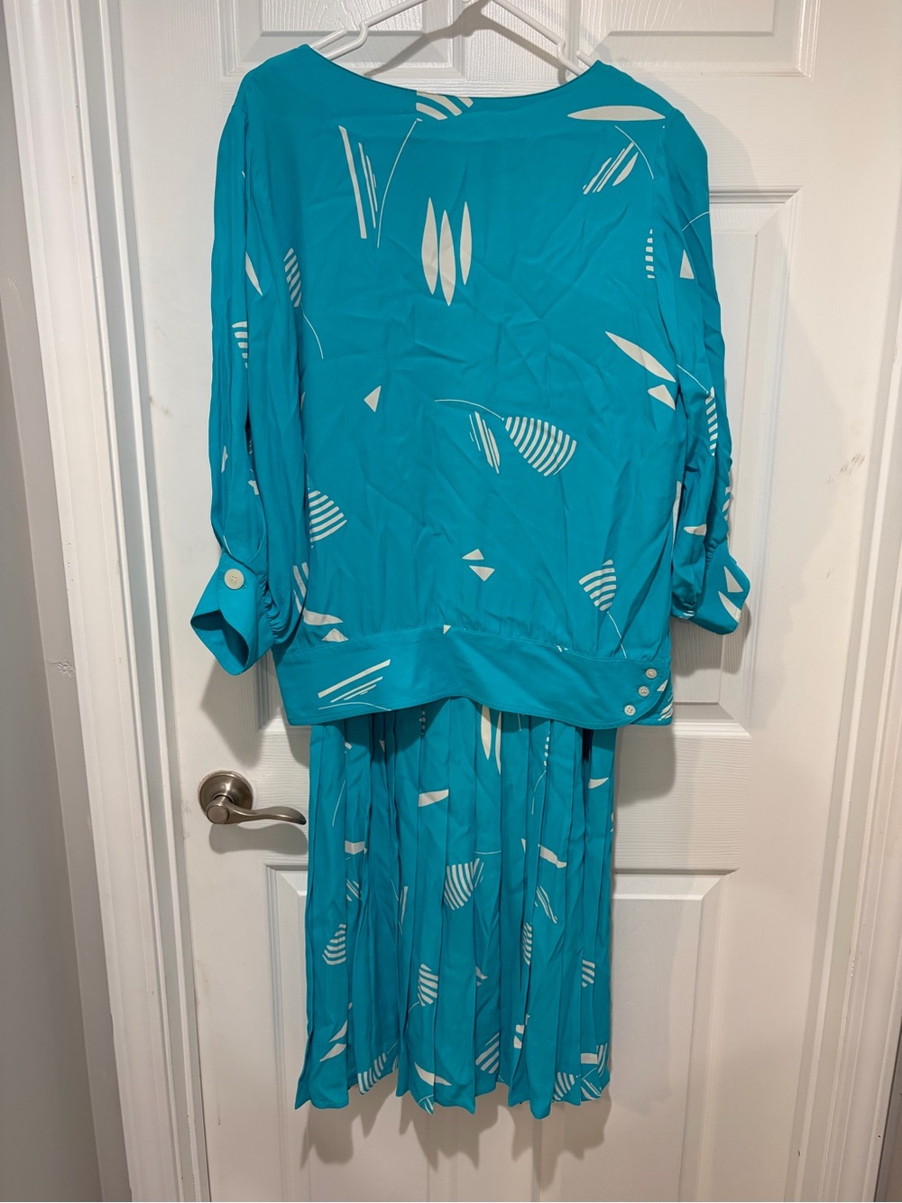 MAGGY LONDON Vintage 2-Piece Turquoise Blue Printed Blouse and Skirt Set